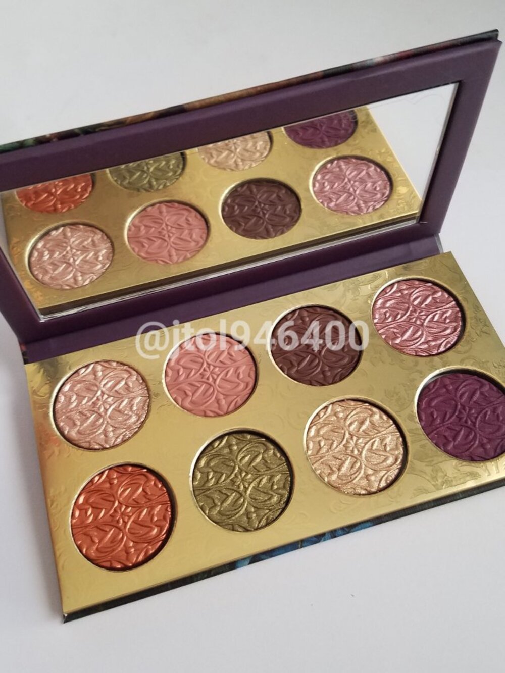 Mac Feast Your Eyes Eyeshadow Palette